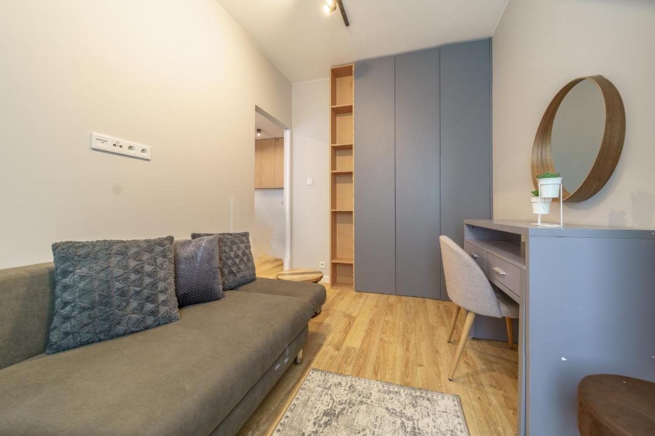 Bright And Charming- Golden Apartments- City Center&S18 Warschau Exterior foto