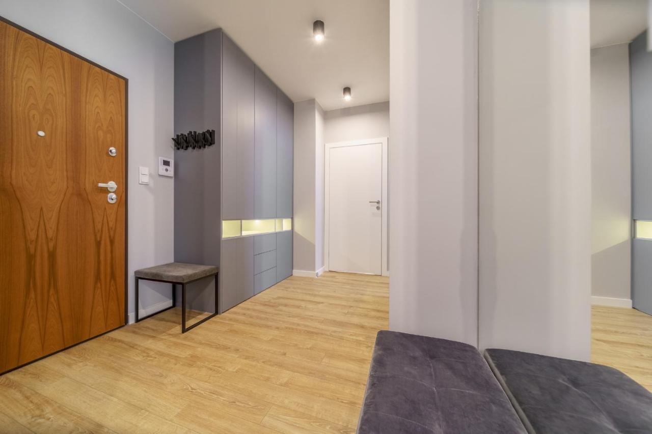 Bright And Charming- Golden Apartments- City Center&S18 Warschau Exterior foto